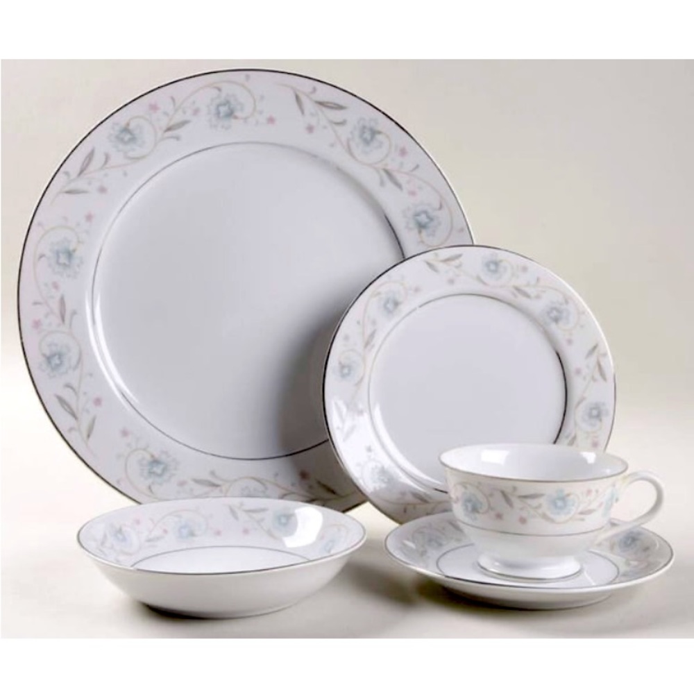 English Garden 1221 fine china set